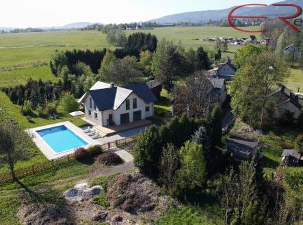 Prodej pozemku pro bydlení, 3 330 m²