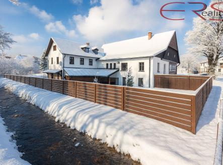 Prodej domu/vily, 900 m²