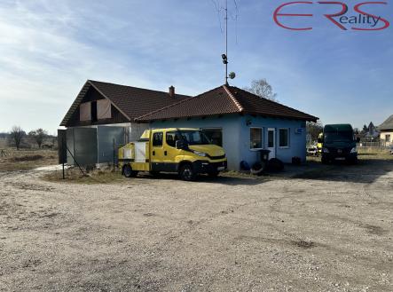 Prodej - komerční objekt, sklad, 235 m²