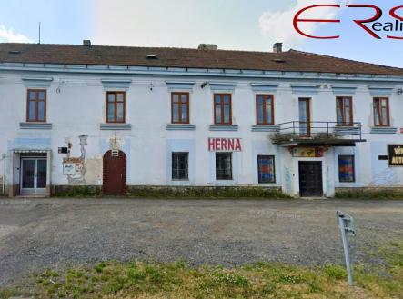 Pronájem obchodní prostor, 302 m²