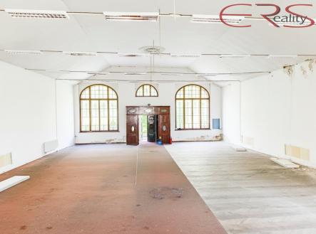 Prodej obchodní prostor, 750 m²