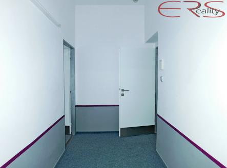 Pronájem kanceláře, 49 m²