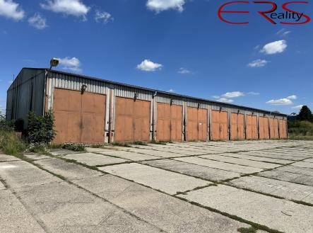 Prodej komerčního objektu, sklad, 1 320 m²