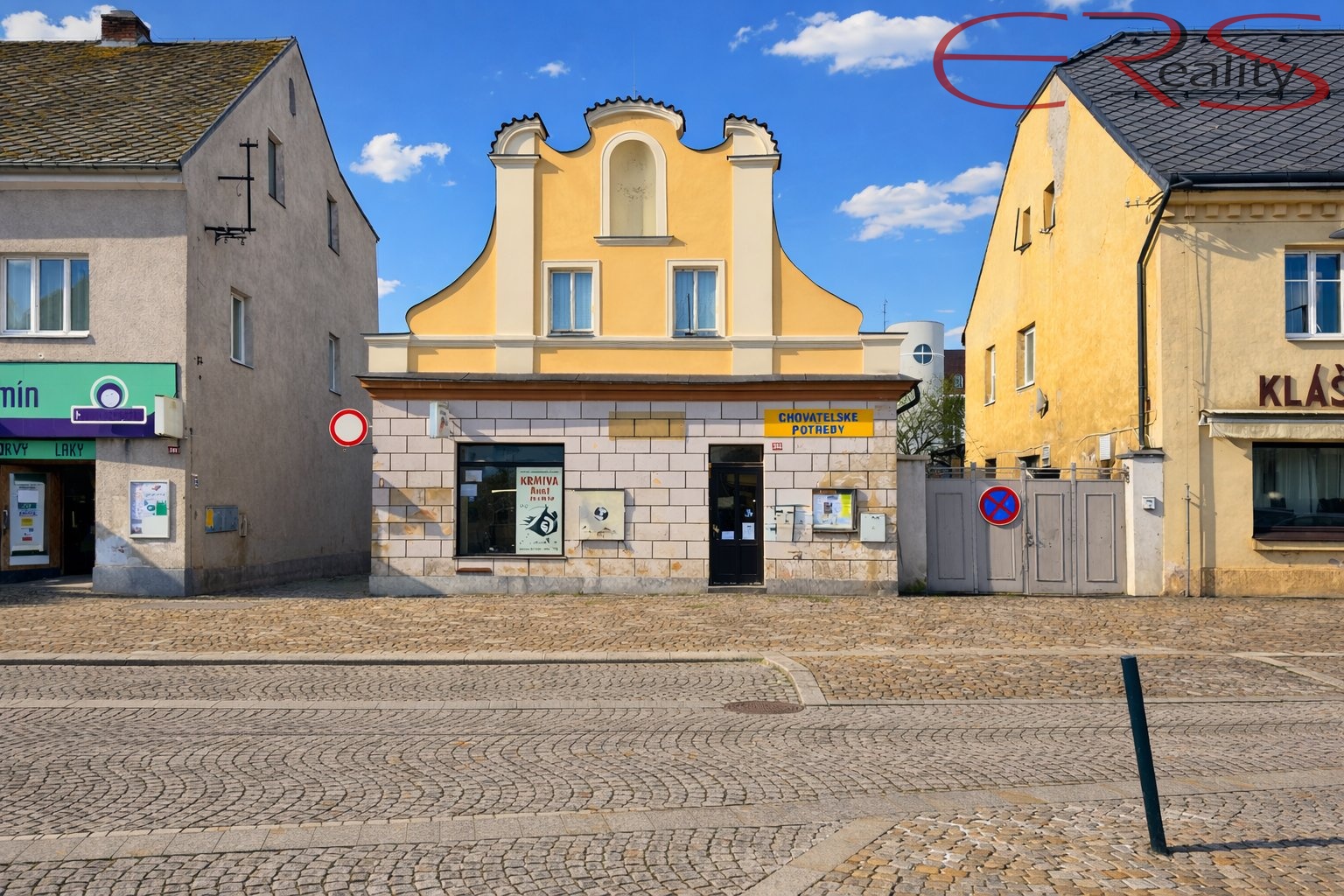 Dům