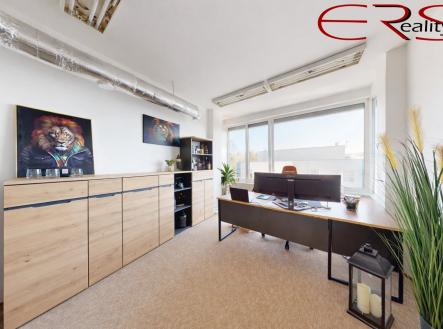 Pronájem kanceláře, 73 m²