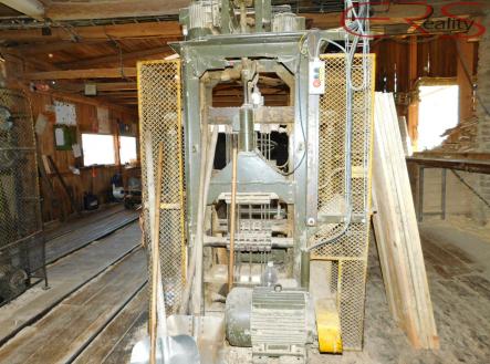 Pronájem komerčního objektu, výroba, 980 m²