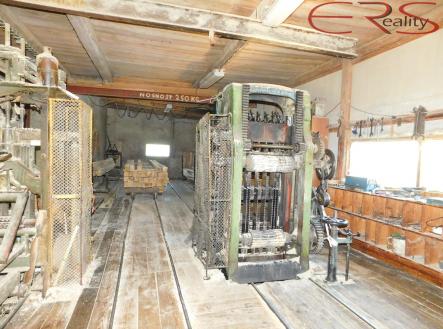 Pronájem komerčního objektu, výroba, 980 m²