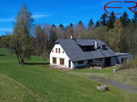Rodinný dům 394 m², Pěnčín - Alšovice