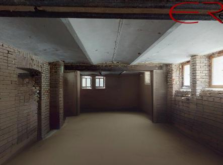 Pronájem obchodní prostory, 136 m²