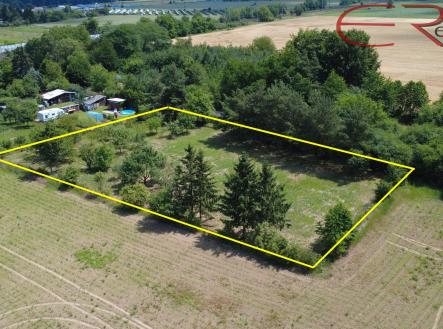 Prodej pozemku, zahrada, 2 335 m²