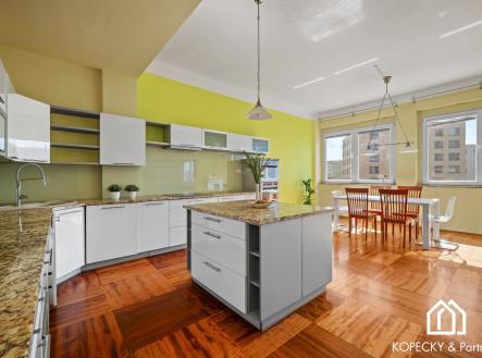 Prodej bytu, 4+kk, 129 m²