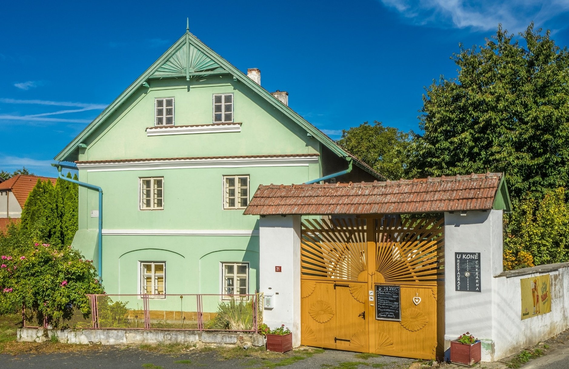 Prodej Chalupy a restaurace, 375 m², Kokořín
