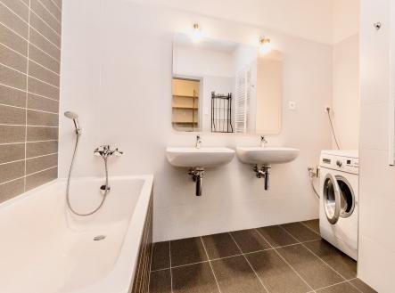 Pronájem bytu, 4+kk, 101 m²