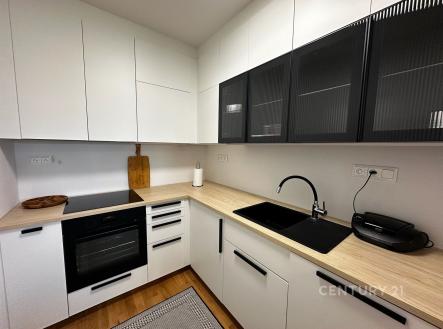 Pronájem bytu, 2+kk, 58 m²