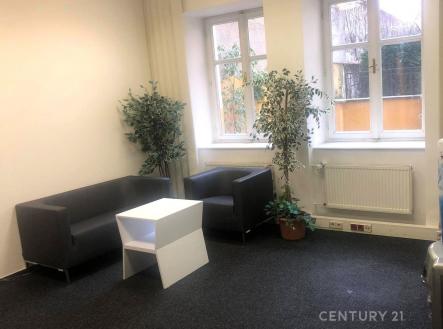 Pronájem kanceláře, 52 m²