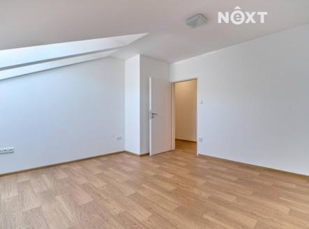 Pronájem bytu, 2+kk, 70 m²