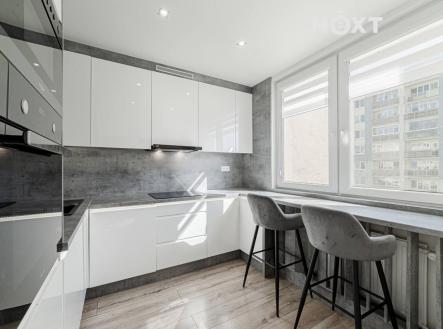Pronájem bytu, 4+kk, 77 m²