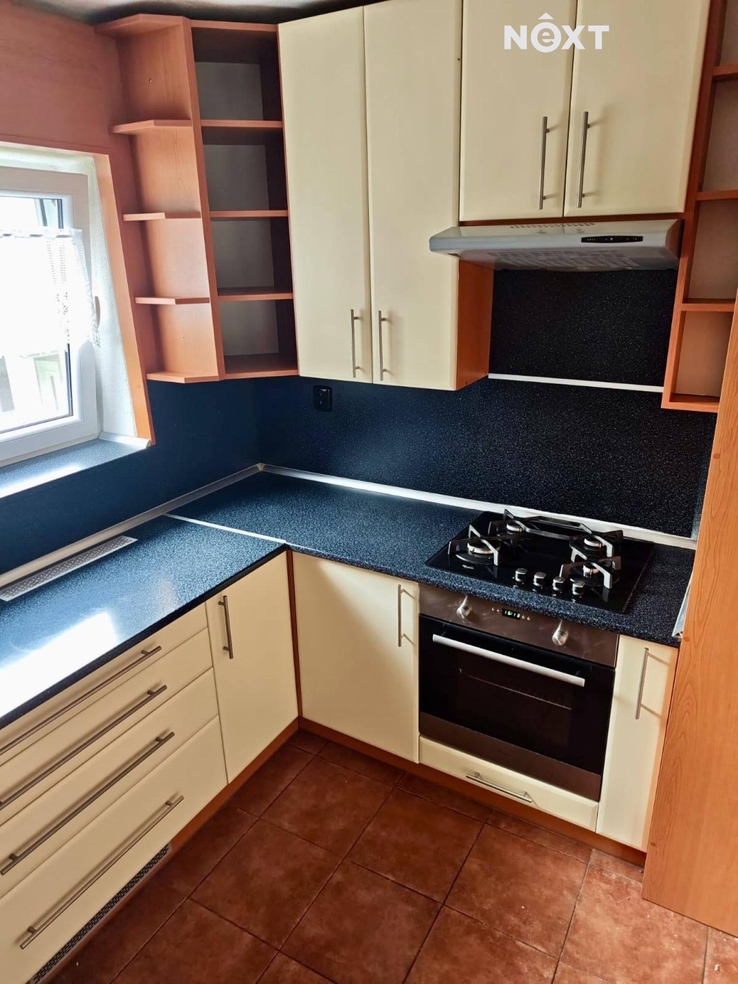 Pronájem byt 3+1, 82㎡