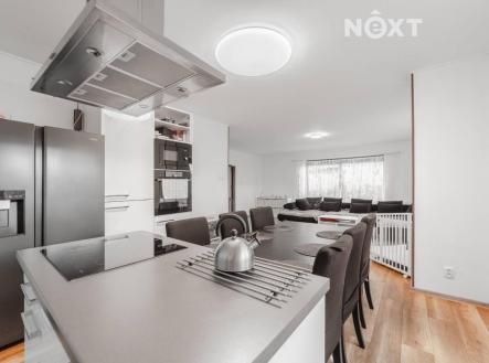 Prodej domu/vily, 328 m²