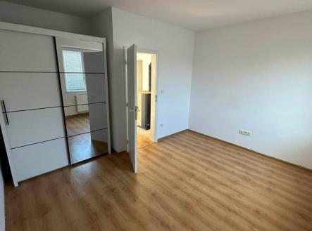 Pronájem bytu, 3+kk, 85 m²
