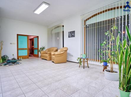 Pronájem obchodní prostor, 73 m² obrázek