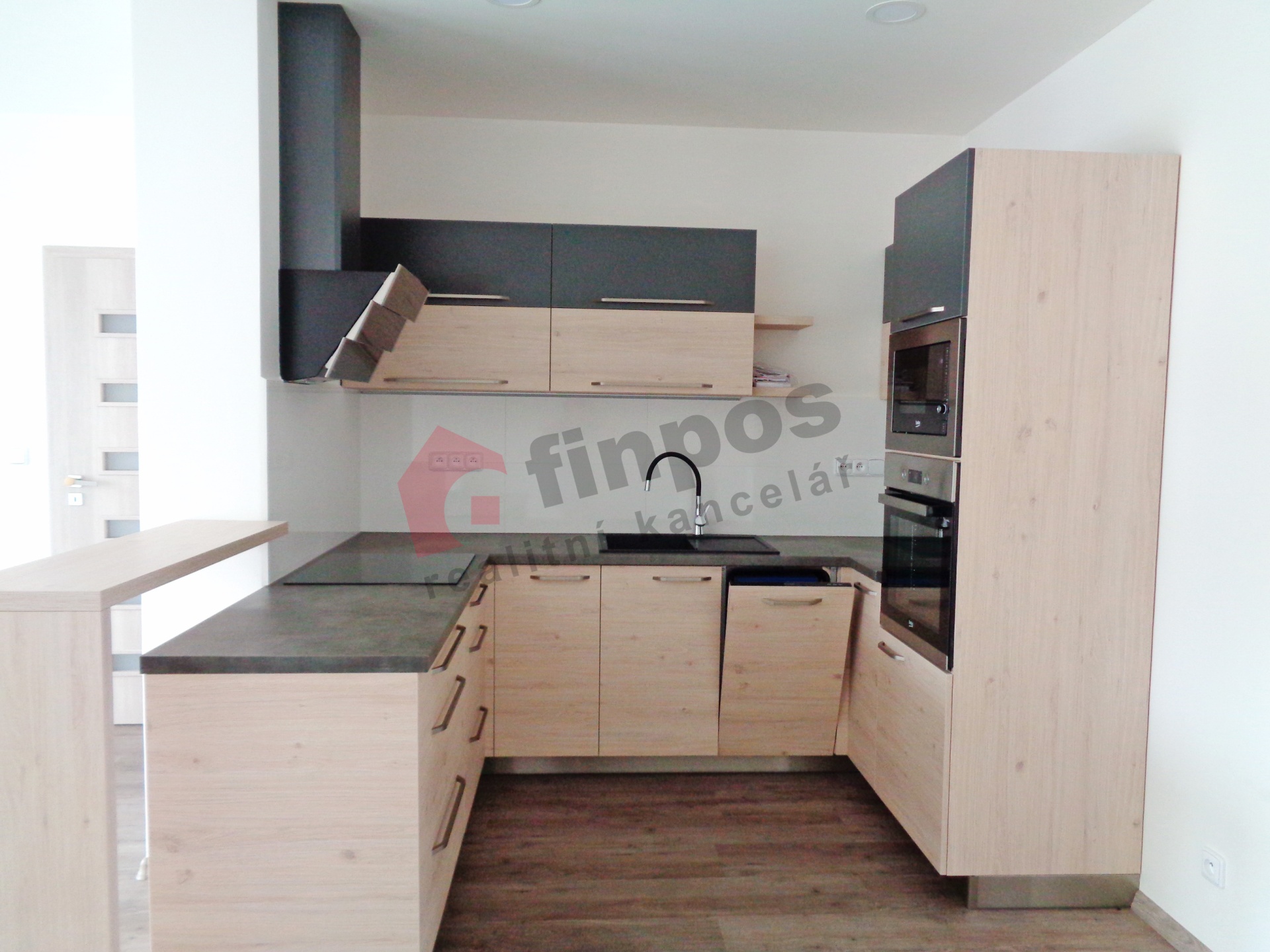 Pronájem přízemního moderního bytu 3kk 68m2 v RD se zahradou