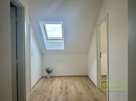 Pronájem bytu, 3+kk, 73 m²