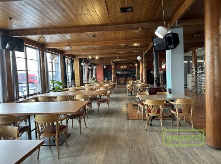 Pronájem restaurace, 305 m²