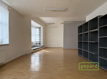Pronájem obchodní prostor, 84 m²