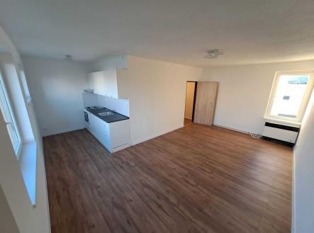 Pronájem bytu, 1+kk, 35 m²