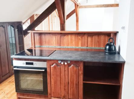 Pronájem bytu, atypický, 100 m²