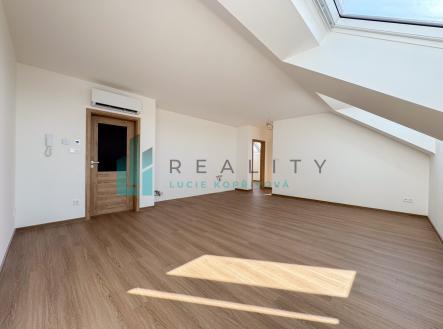 Prodej bytu, 3+kk, 74 m²