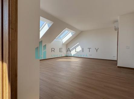 Prodej bytu, 3+kk, 74 m²