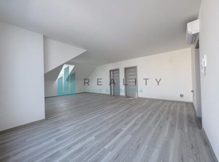 Prodej bytu, 3+kk, 93 m²