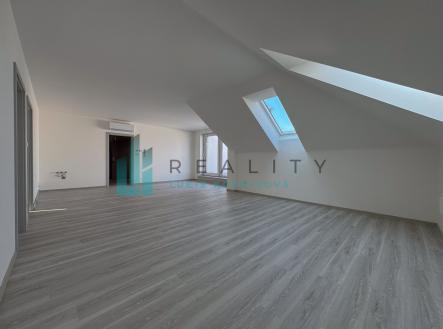 Prodej bytu, 3+kk, 93 m²