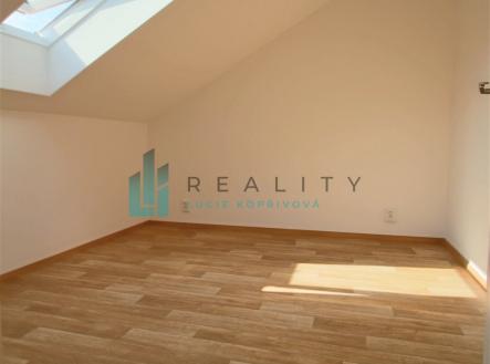 Pronájem bytu, 3+kk, 69 m²