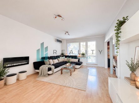 Pronájem bytu, 3+kk, 81 m²