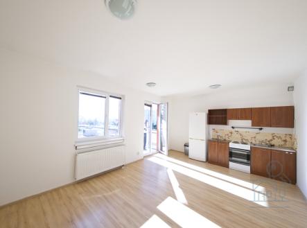 Pronájem bytu, 1+kk, 32 m²