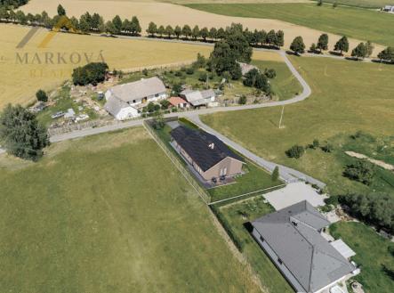 Prodej - pozemek pro bydlení, 715 m² obrázek