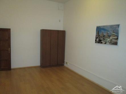 Pronájem kanceláře, 153 m²