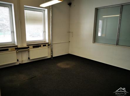 Pronájem kanceláře, 30 m²