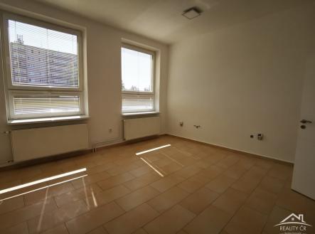 Pronájem kanceláře, 43 m²