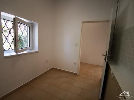 Pronájem kanceláře, 43 m²