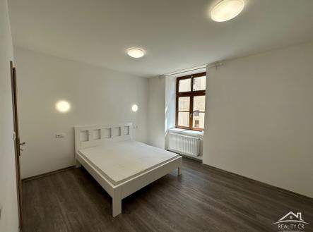 Pronájem bytu, 3+kk, 94 m²