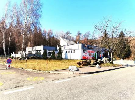 Prodej - hotel, 1 735 m²