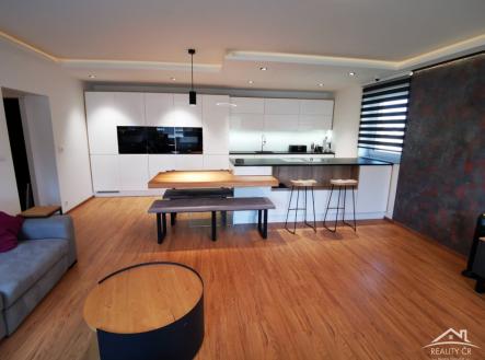 Prodej bytu, 3+kk, 94 m²