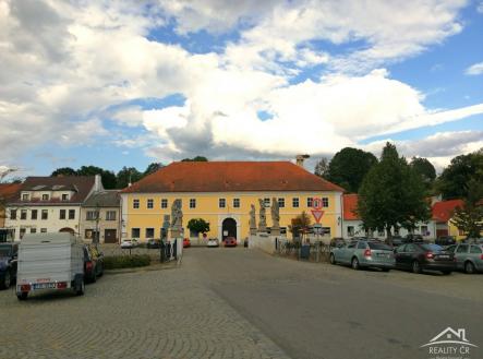 Prodej komerčního objektu, jiný, 2 200 m²