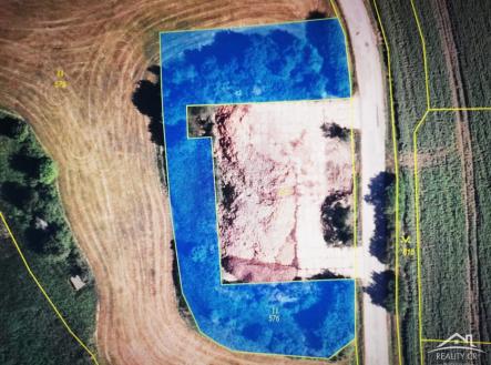 Prodej pozemku, trvalý travní porost, 2 724 m²