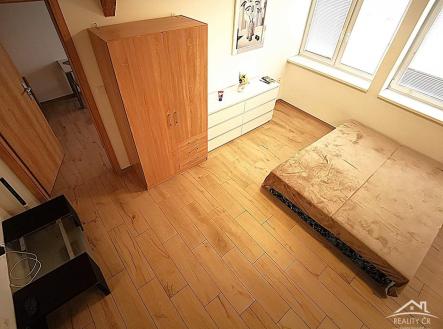 Pronájem bytu, 2+kk, 63 m²