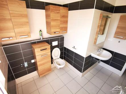 Pronájem bytu, 3+kk, 86 m²